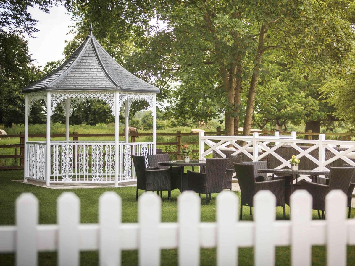 מילטון קינס Worldhotels Distinctive Woughton House Hotel מראה חיצוני תמונה