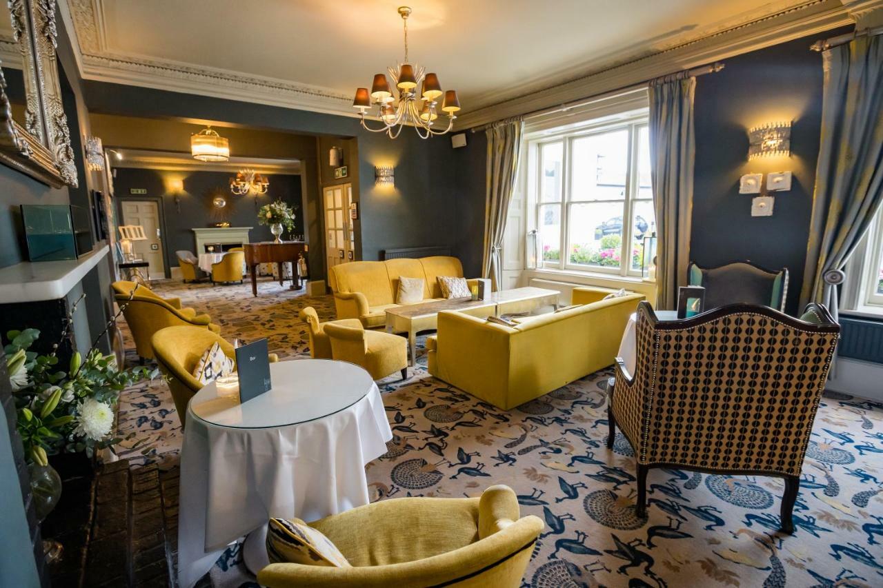 מילטון קינס Worldhotels Distinctive Woughton House Hotel מראה חיצוני תמונה