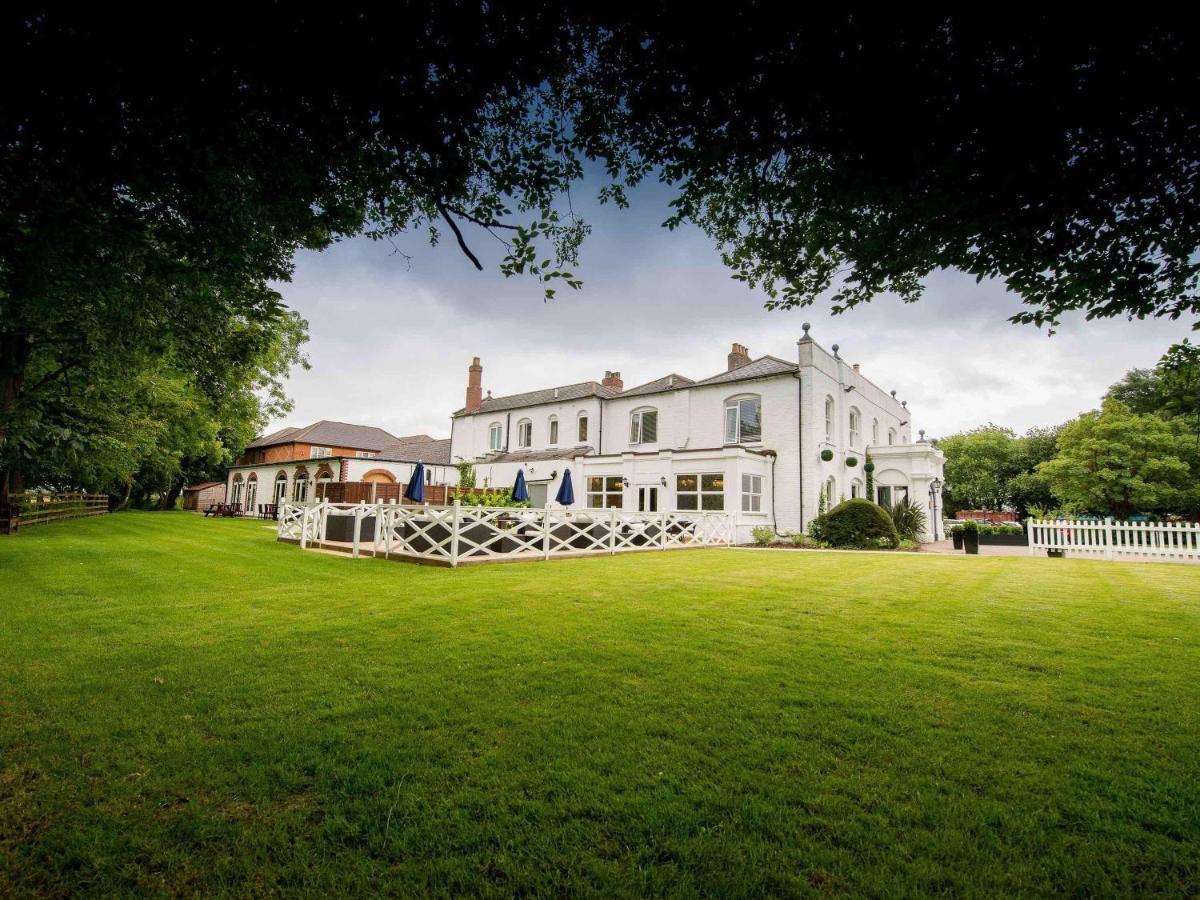 מילטון קינס Worldhotels Distinctive Woughton House Hotel מראה חיצוני תמונה